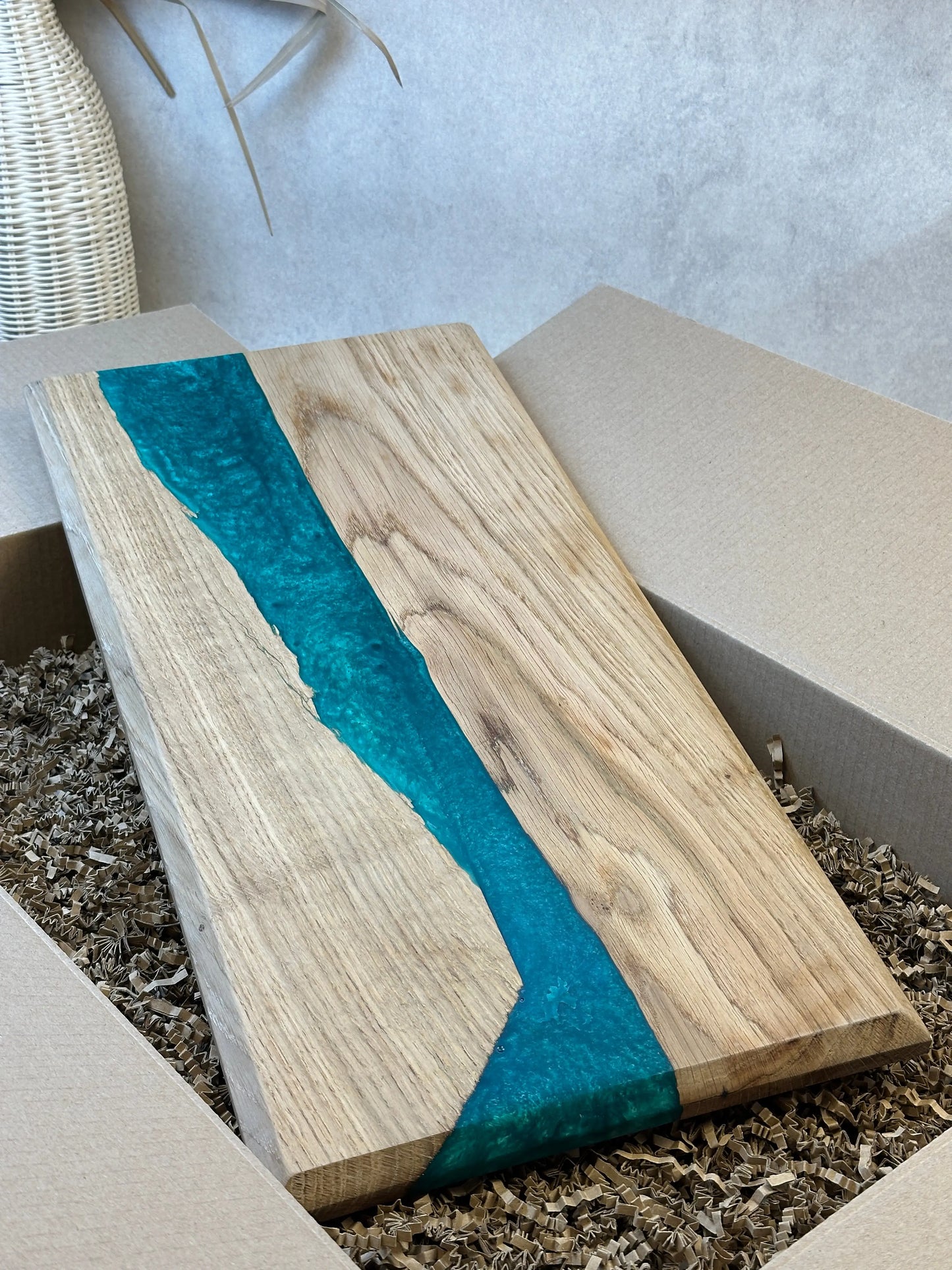 Planche en chêne massif avec Incrustation epoxy